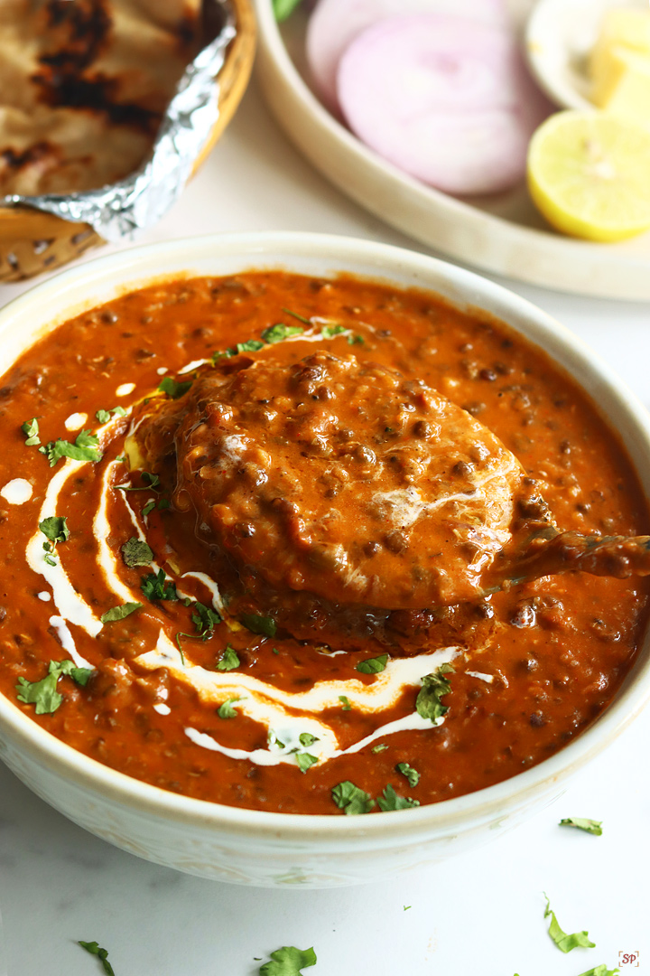 dal makhani in a beige color bowl