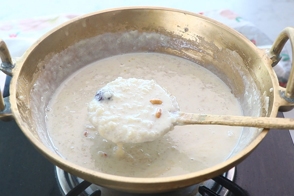 Aval Payasam Recipe   Poha Kheer Recipe - 71