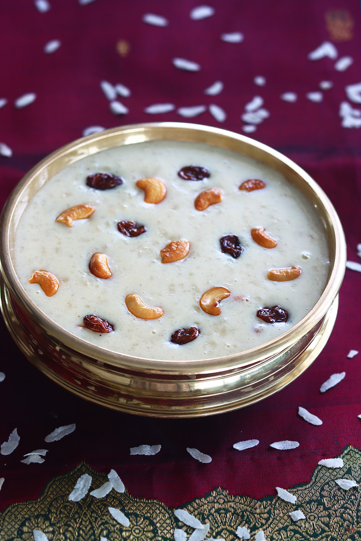 aval payasam served in a bronze bowl