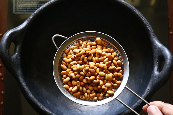 soaked cow peas