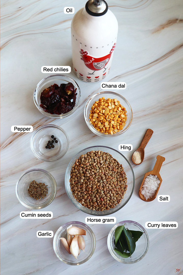 ingredients needed to make kollu podi