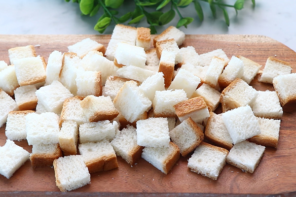 bread cut and ready