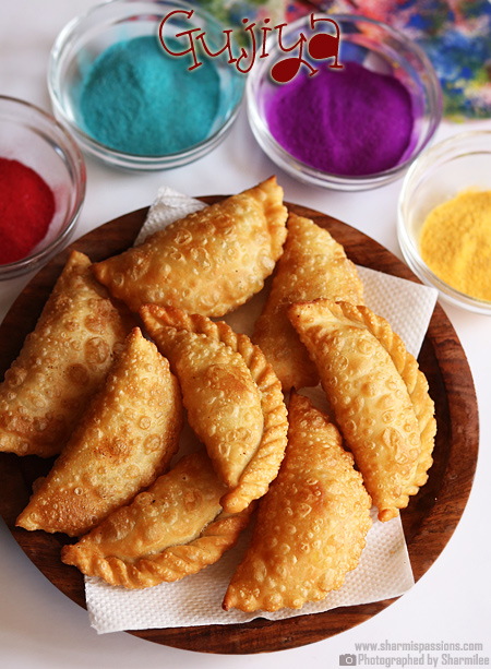 Gujiya Recipe | Mawa Gujiya Recipe - Sharmis Passions