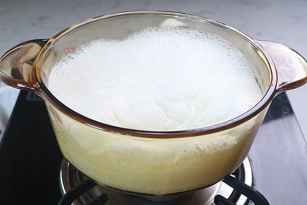 boil milk and simmer