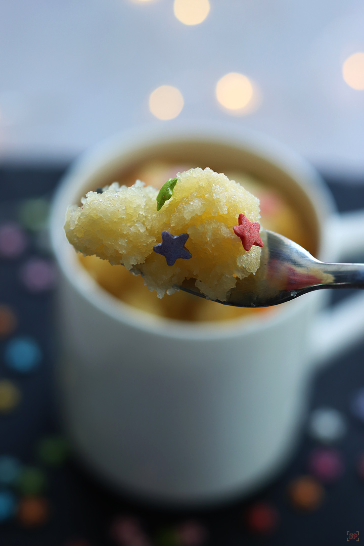 vanilla mug cake in a fork