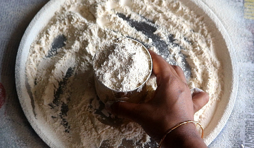 measure kummayam flour