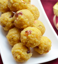 Boondi Ladoo Recipe | Boondi Laddu Recipe - Sharmis Passions