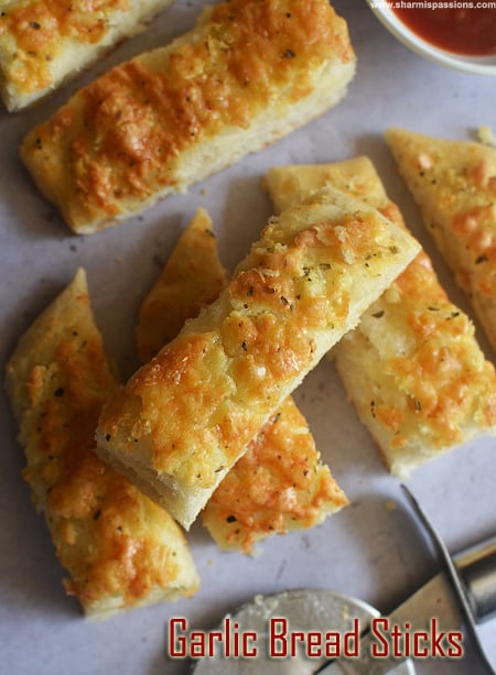 Easy Garlic Bread Sticks Recipe