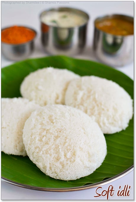 idli with sambar, chutney and idli, podi