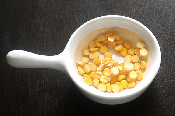 soak chana dal in water