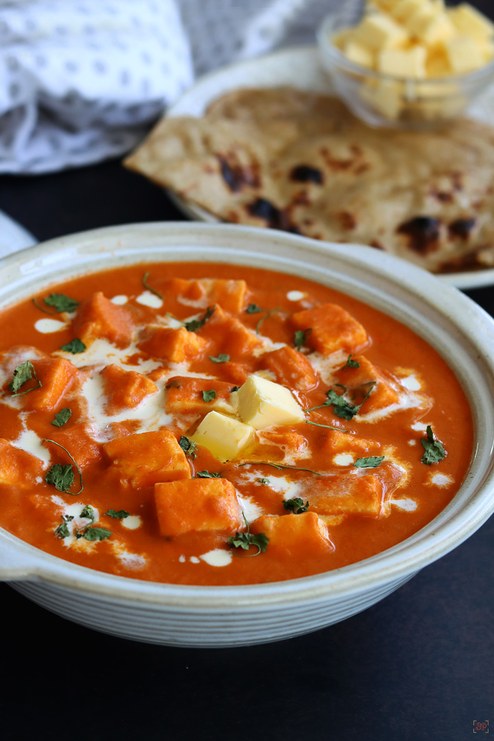 paneer makhani in a beige color bowl