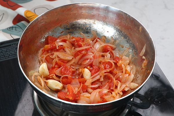 onion, tomato sauteed