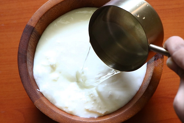 add water to curd