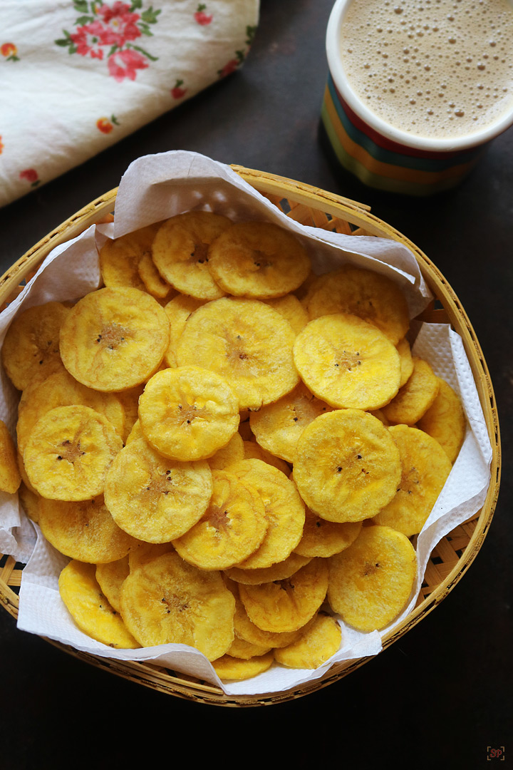 nendran chips served with tea
