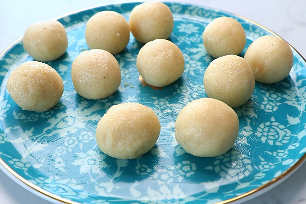 Coconut Ladoo Recipe   Nariyal Laddu Recipe - 44