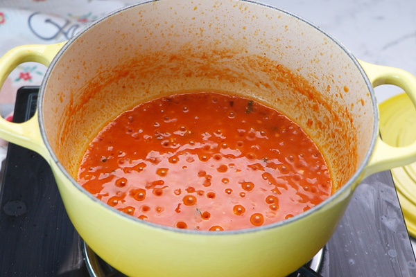 let sauce boil