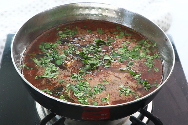 add coriander leaves