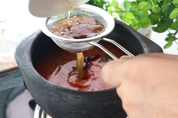 strain and tamarind water