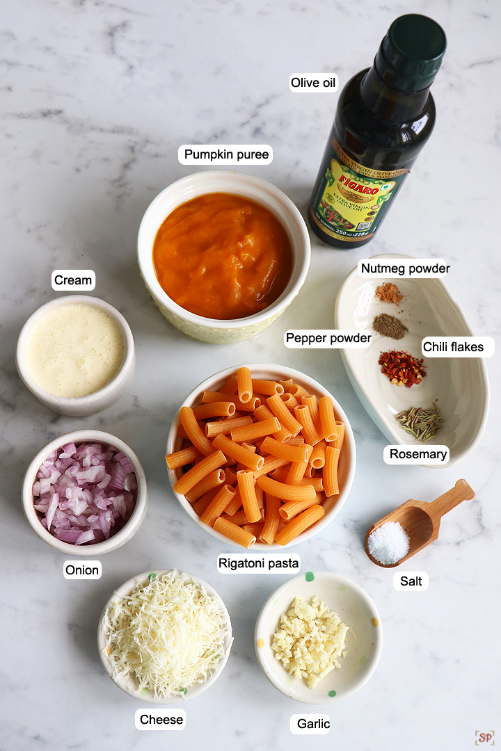 ingredients needed to make pumpkin pasta 